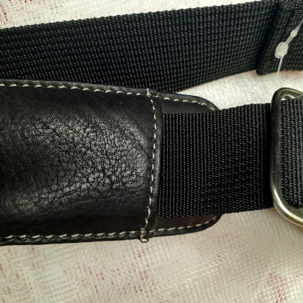 100% Genuine Leather strap w/nylon